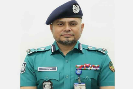 এবার বরখাস্ত হলেন সেই পুলিশ কমিশনার