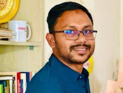 নাফেরার দেশে সাংবাদিক আরিফিন তুষার