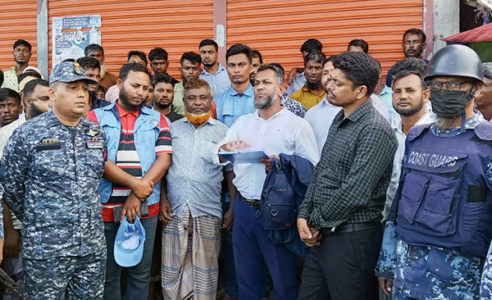 নিষেধাজ্ঞা অমান্য করে ইলিশ শিকার করায় ৩৭ জেলের জেল-জরিমানা