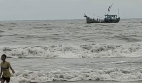 কুয়াকাটা সৈকতে ভেসে এলো অজ্ঞাত ব্যক্তির লাশ 