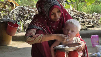 সন্তানের রং ভিন্ন হওয়ায় স্ত্রীকে তালাক