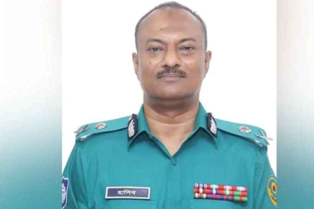 দেখামাত্র অস্ত্রধারী সন্ত্রাসীদের গুলির নির্দেশ