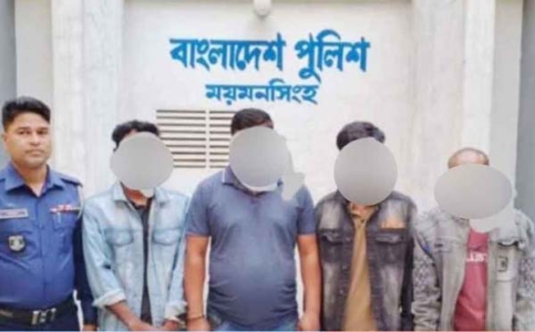 ডাকসু নেত্রী রাফিয়ার বাড়িতে আগুনের ঘটনায়  ৪ জন গ্রেপ্তার