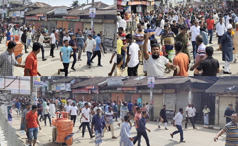 ভোলায় বিএনপি-বিজেপি সংঘর্ষে আহত অর্ধশতাধিক