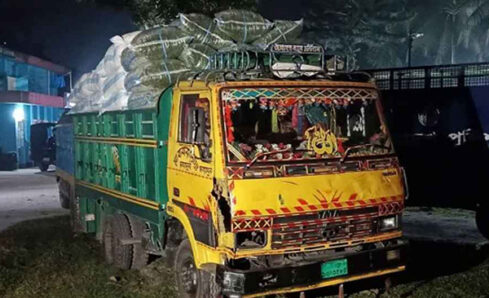 জামালপুরে ট্রাকের সঙ্গে সংঘর্ষে দুই যুবকের প্রাণহানি