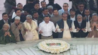 দীর্ঘ ১৯ বছর পর বাবার কবর জিয়ারত করলেন তারেক রহমান