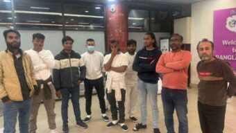 আরও ৩১ বাংলাদেশিকে ফেরত পাঠাল স্বপ্নের আমেরিকা , হাতে হ্যান্ডকাফ ও শরীরে শেকল