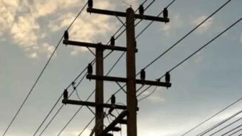 মেডিকেলে ভর্তি না হওয়ায় রংপুরে বিদ্যুতের খুঁটিতে উঠে প্রাণ হারালেন যুবক