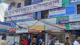 ক্লিনার করে  ক্যান্সার রোগীর অস্ত্রোপচার!