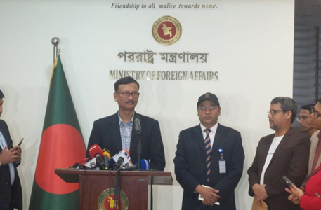 নির্বাচন নিয়ে প্রতিবেশীদের পরামর্শ অগ্রহণযোগ্য: পররাষ্ট্র উপদেষ্টা