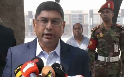 দেশবাসীকে নির্ভয়ে ভোট দিতে বললেন সেনাপ্রধান