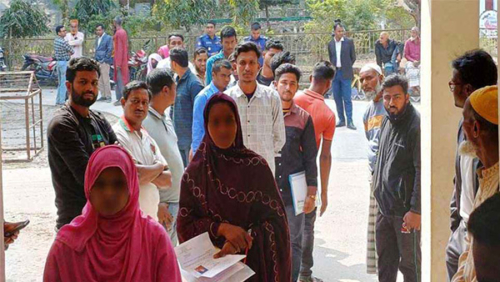 জাতীয় সংগীত লিখতে না পারায় সব চাকরিপ্রার্থী বাদ