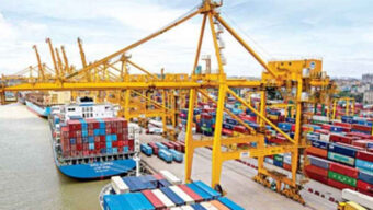 চট্টগ্রাম বন্দরে অনির্দিষ্ট কর্মবিরতি