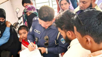 টয়লেট থেকে প্রবাসীর স্ত্রীর গলাকাটা মরদেহ উদ্ধার