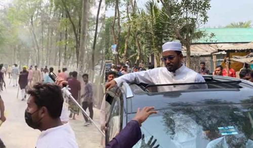 এমপি মাসউদের গাড়িবহরে হামলা