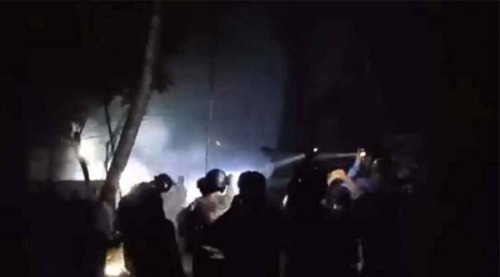 মাদারীপুরে রাতের টর্চলাইট সংঘর্ষে শতাধিক হাতবোমা বিস্ফোরণ