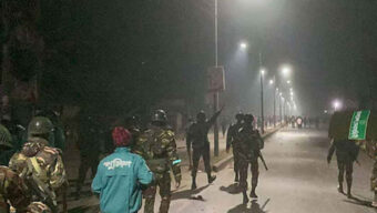 কথা-কাটাকাটি থেকে ভয়াবহ সংঘর্ষ