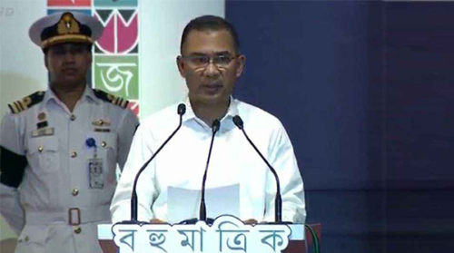 প্রধানমন্ত্রী উদ্বোধন করলেন অমর একুশে বইমেলা